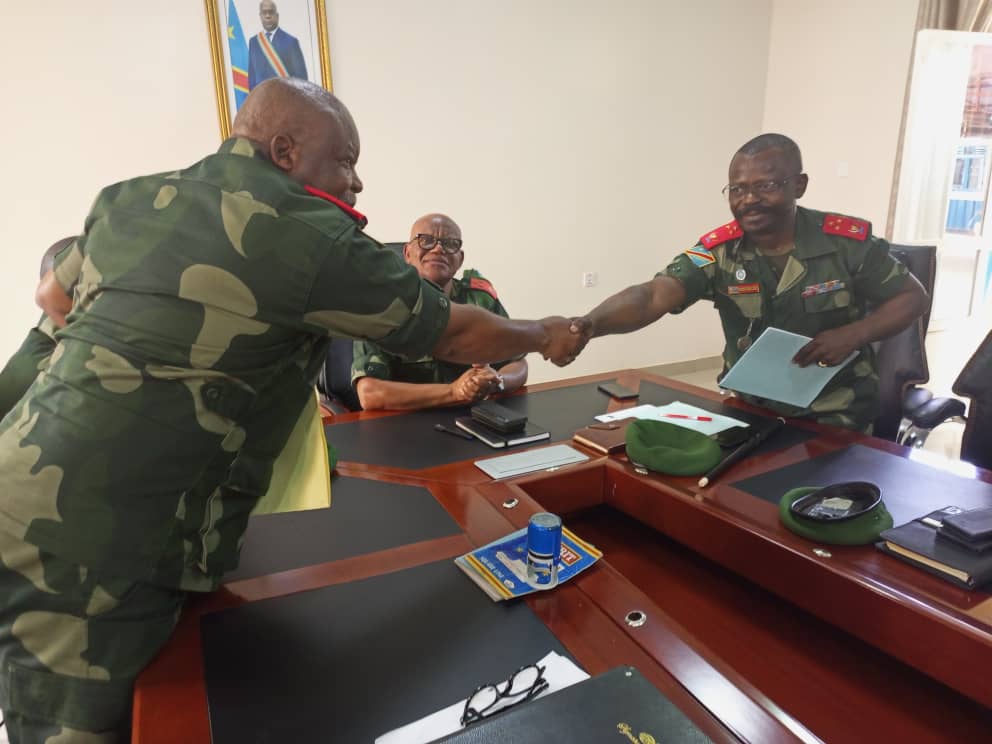 Nord-Kivu : Le Gouverneur de province prévient le nouveau commandant de la 3ème zone de défense sur l’immensité de son travail