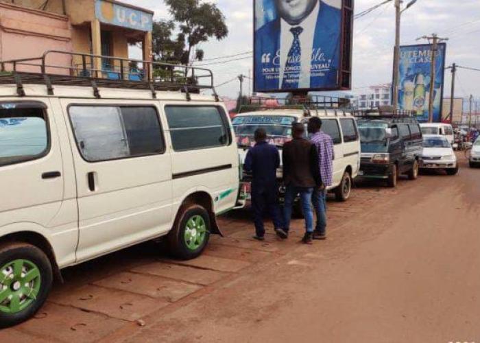Nord-Kivu : Les chauffeurs inquiets de la suspension du trafic sur la route Butembo-Goma via Kitshanga