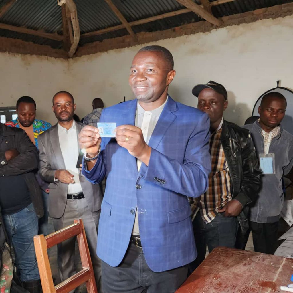 Nord-Kivu : Julien Paluku sensibilise la population à s’approprier l’enrôlement des électeurs
