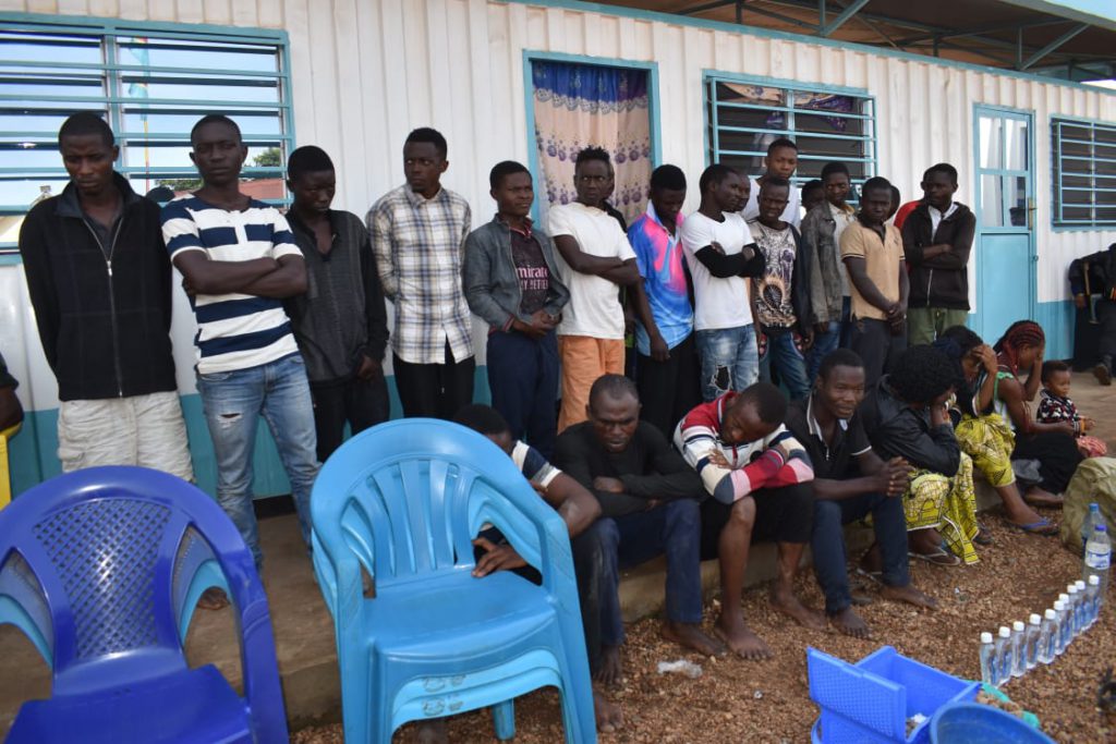 Nord-Kivu : 28 présumés criminels interpelés avec des effets militaires en ville de Beni