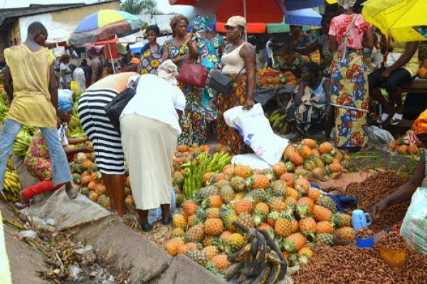 Lubero : À Kanyabayonga, le commerce d’ananas affecté par la guerre du M23