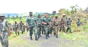 Nord-Kivu : Le lieutenant-général Ndima Constant inspecte les troupes sur les lignes de front à Nyiragongo et Masisi