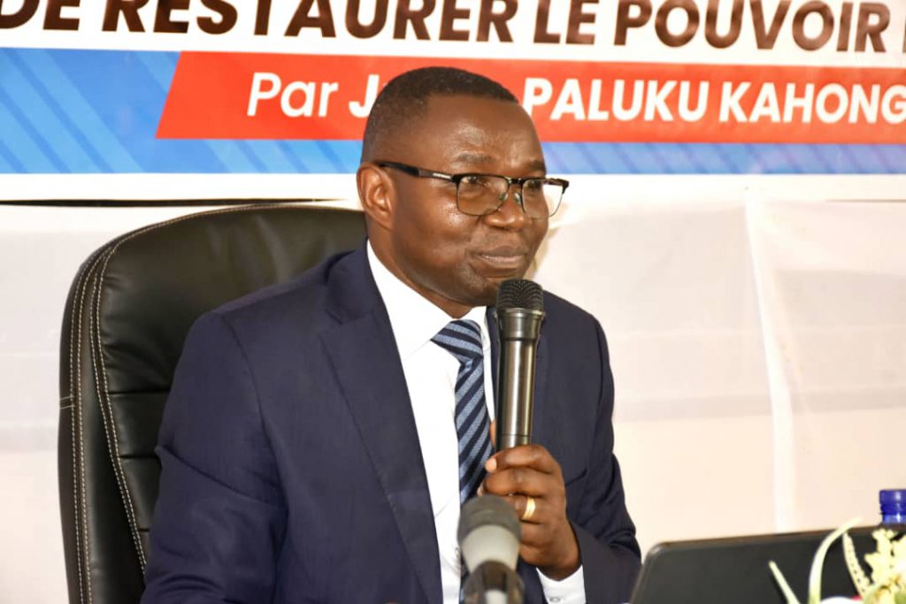 Kinshasa : Julien Paluku propose un modèle managérial de gestion des conflits à l’Est de la RDC dans son mémoire de DEA