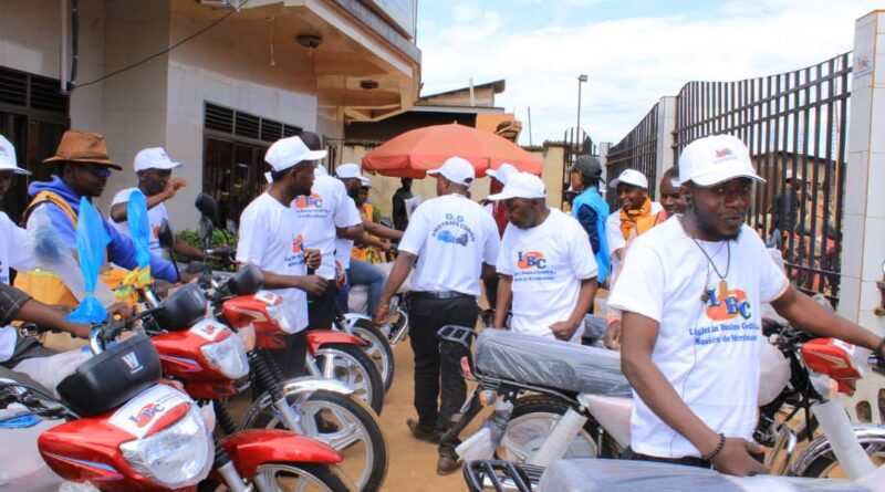 Butembo : Des taximen de l’AMOTRACO acquièrent 12 motos grâce au partenariat entre LBC et HAOJUE