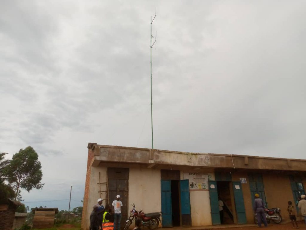 Butembo : Kasereka Muhinda Jeannot dote les habitants de Ngengere d’une station radio