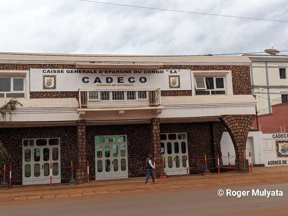 Butembo : Une centaine de femmes marchandes reçoivent des crédits à la CADECO grâce à Kahindo Kakule Coach