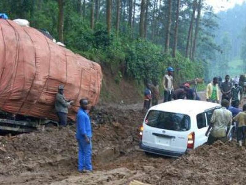 Nord-Kivu : Le conseil de la jeunesse de Walikale alerte sur le délabrement avancé des routes de ce territoire