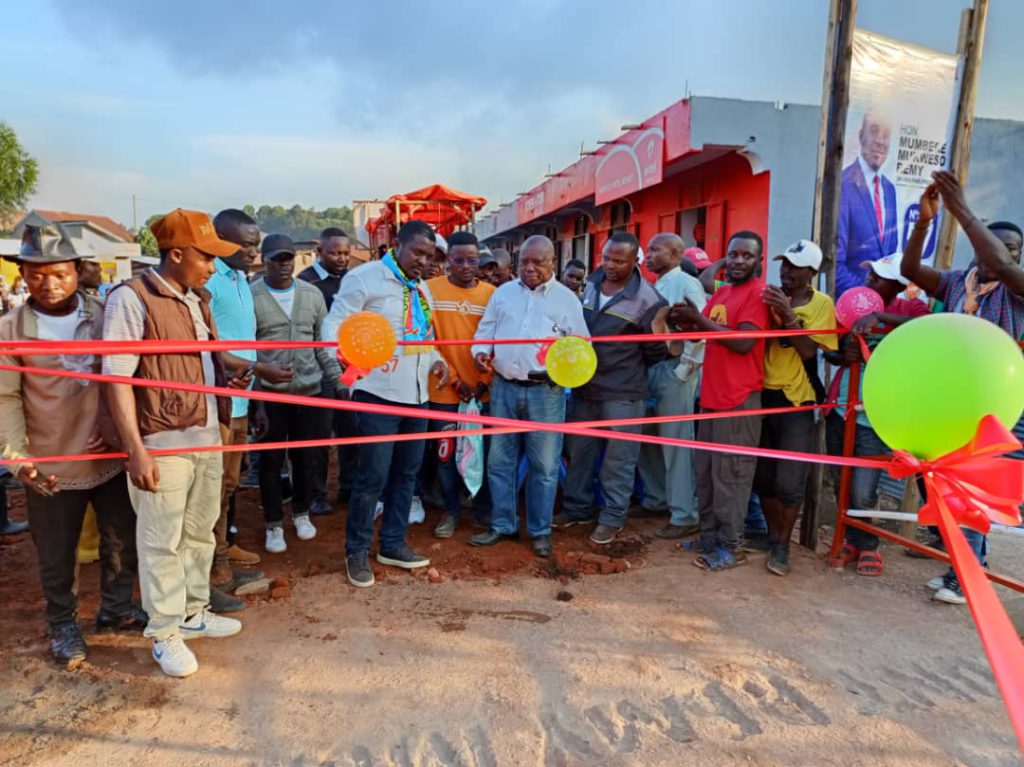 Butembo : Inauguration du pont Rémy Mukweso dont les travaux ont coûté 40.000 USD