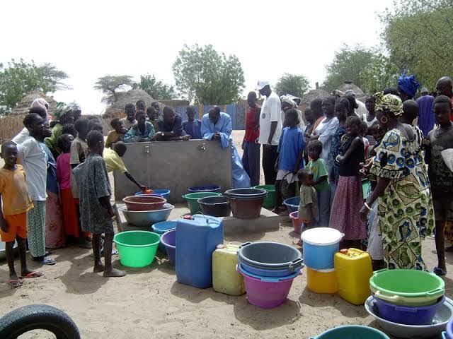 Nord-Kivu : Pénurie d’eau potable en ville de Beni, les femmes crient à l’aide