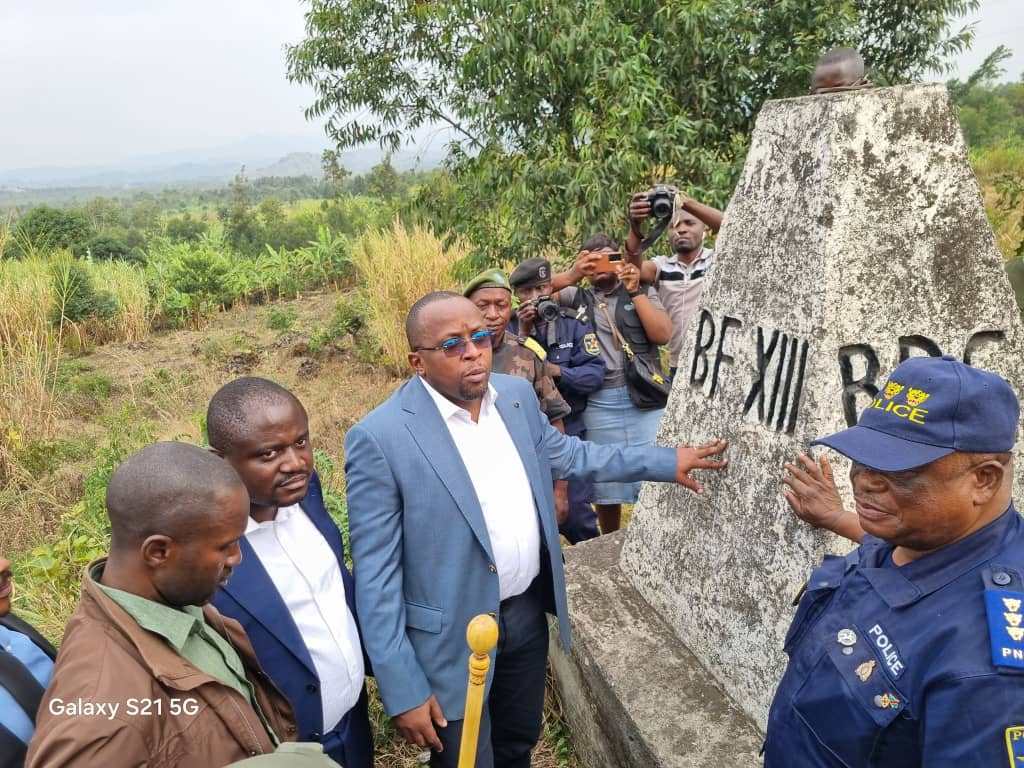 Nord-Kivu : Jacquemain Shabani boucle sa mission par la visite de la borne-frontière n⁰13 entre la RDC et le Rwanda