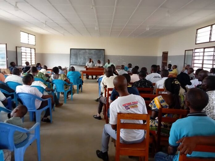 Beni : Les enseignants membres du SYECO et SYNECAT suspendent leur grève